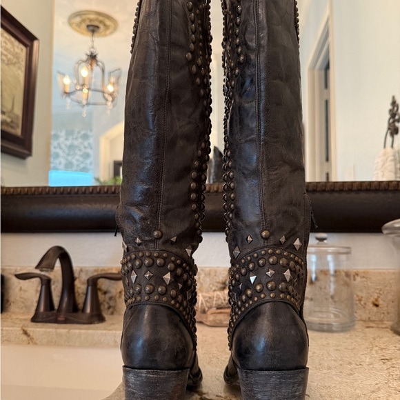 Old Gringo Belinda Studded Distressed Black Boots - Picture 3 of 11